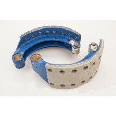 Колодка МАЗ 4370 передняя левая Колодка МАЗ 4370 передняя левая